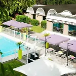 Novotel Valenciennes 4*