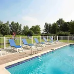 Szálloda Novotel Valenciennes Rouvignies