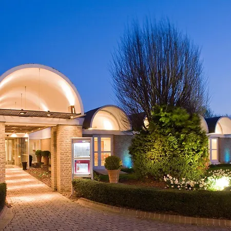 Hotell Novotel Valenciennes 4*