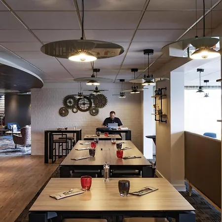 Novotel Valenciennes 4*