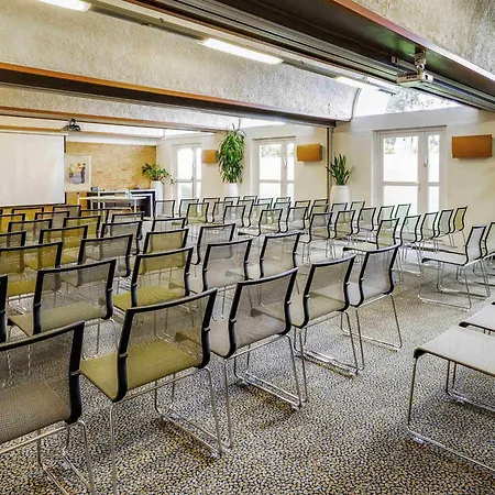 Novotel Valenciennes Hotel Rouvignies