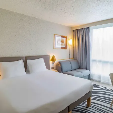Novotel Valenciennes Hotel Rouvignies