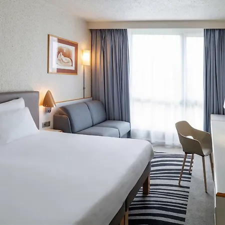 Novotel Valenciennes Hotel Rouvignies