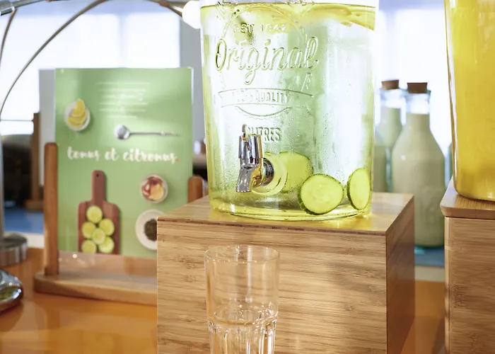 Novotel Valenciennes Hotell 4*