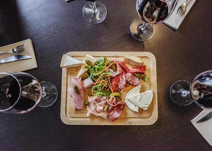 Novotel Valenciennes Hotell 4*