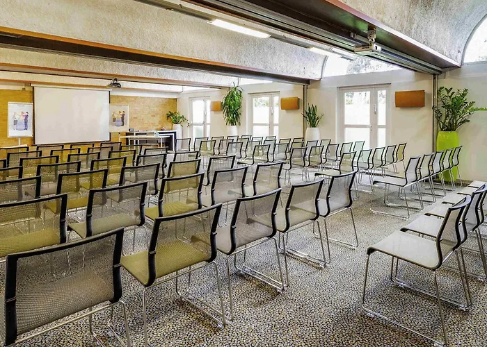 Novotel Valenciennes Hotel Rouvignies