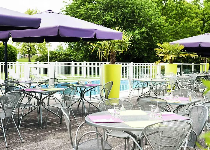 Novotel Valenciennes Hotell 4*