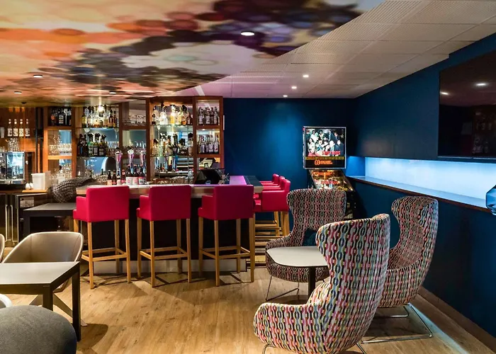 Hotell Novotel Valenciennes 4*